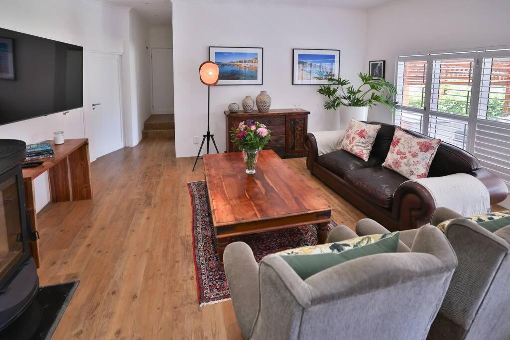 Garten Wohnung Mit Pool, 2 Schlafzimmer ケープタウン エクステリア 写真